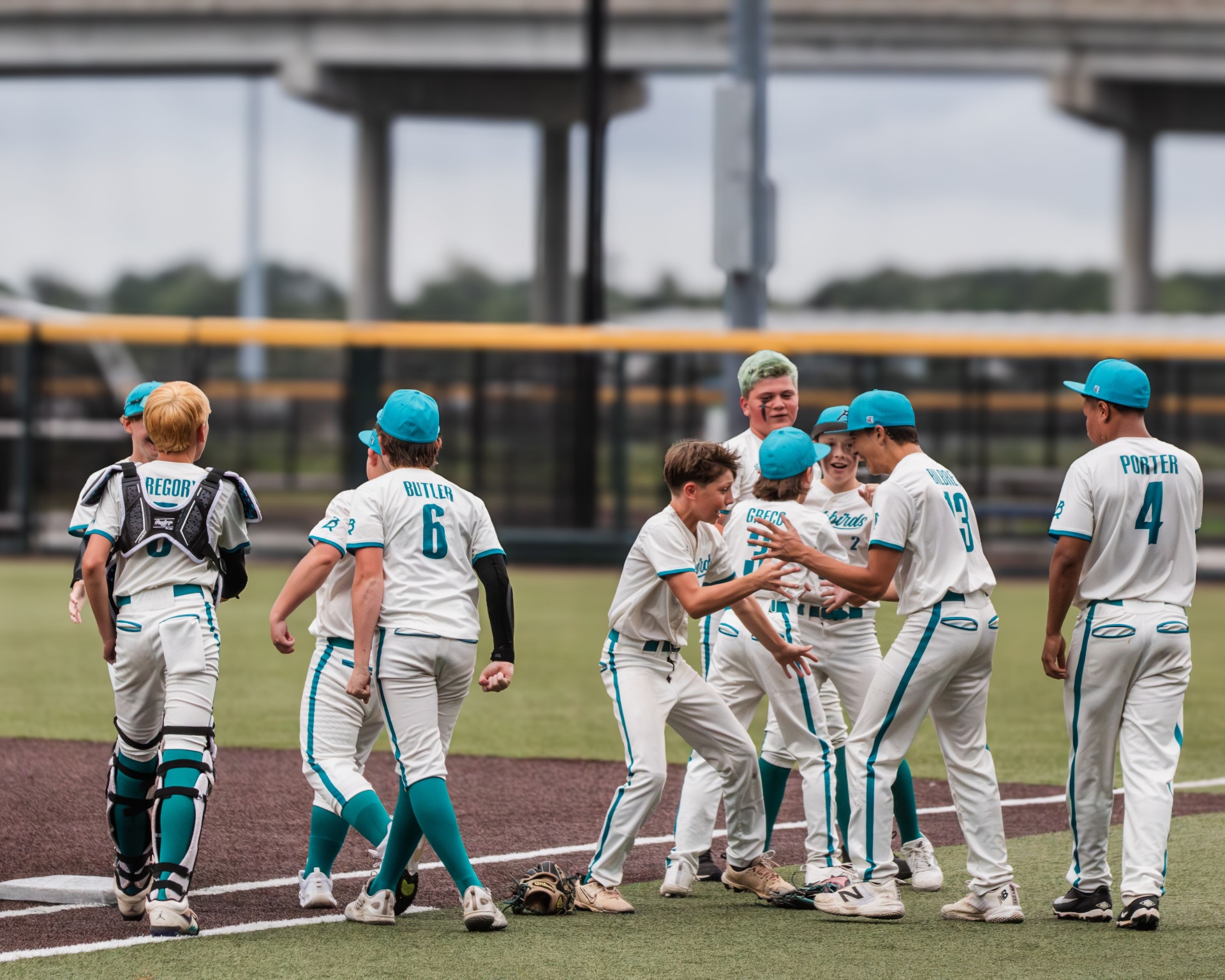 Blackbirds team huddle